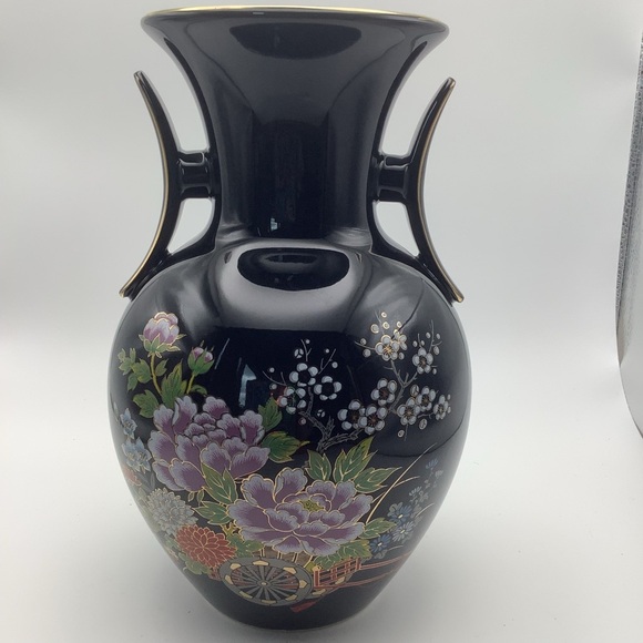 Large Black Two Handled Japanese Vase - Picture 1 of 14